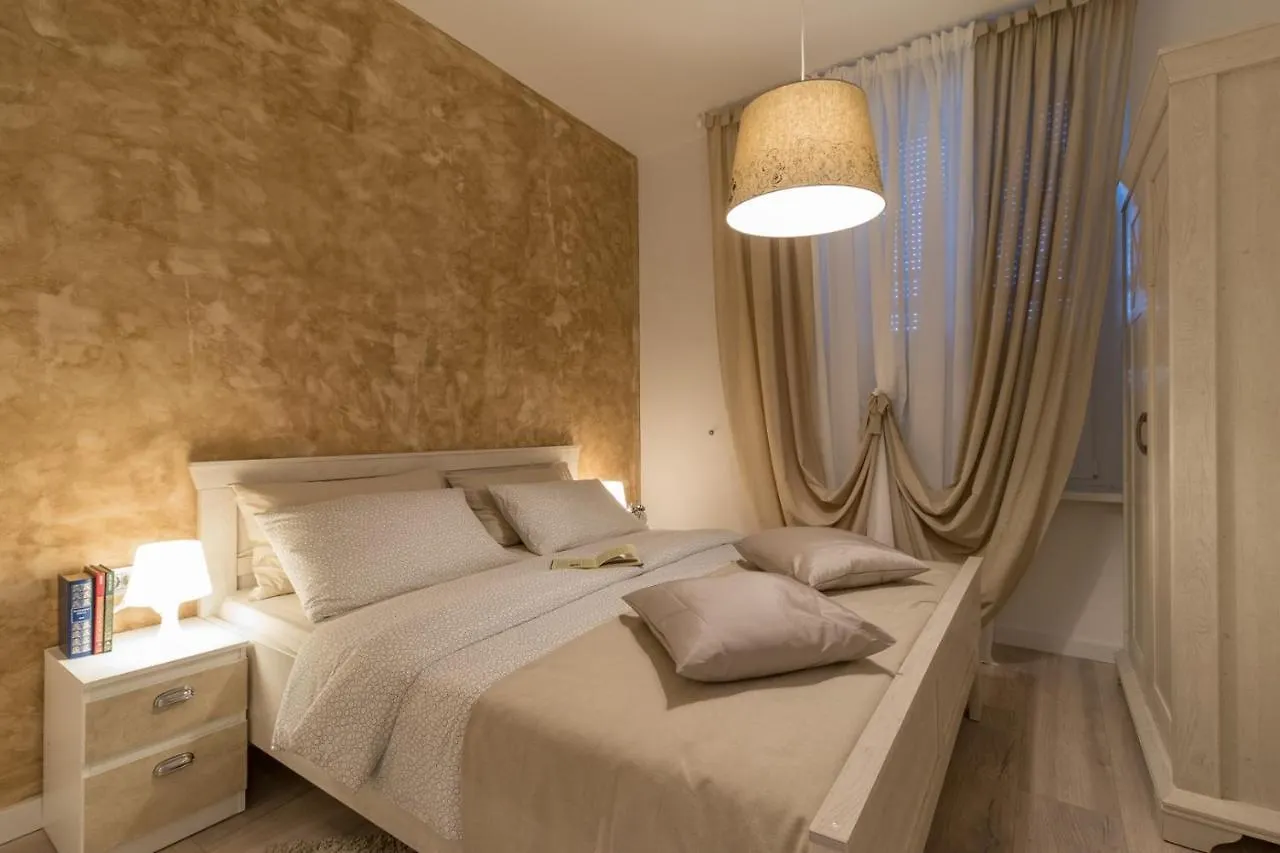 Luxury Apartments In The City Centre**** Pula Guest house