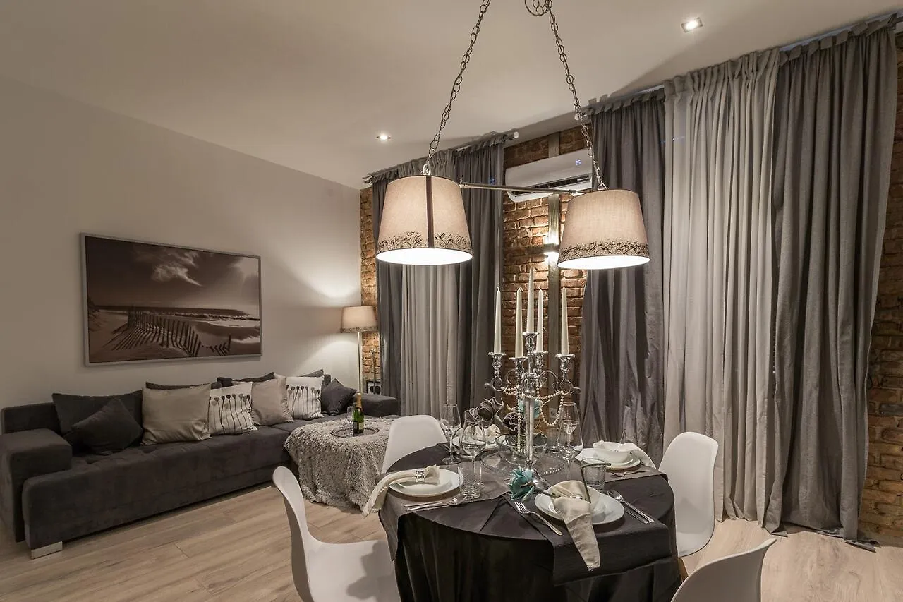 Guest house Luxury Apartments In The City Centre**** Pula